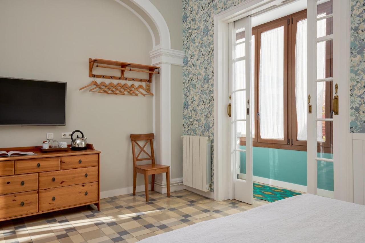 برشلونة Hostal Poblenou المظهر الخارجي الصورة