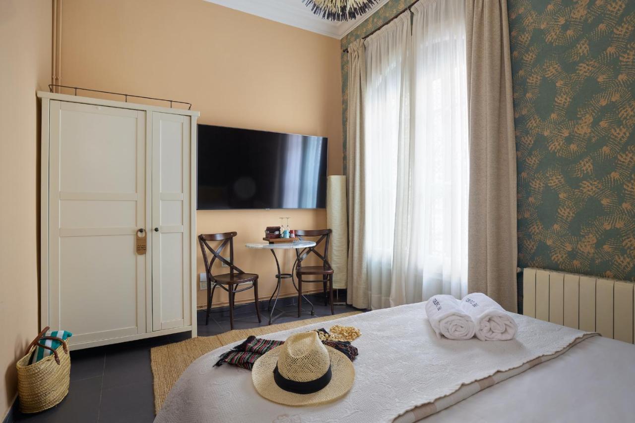 برشلونة Hostal Poblenou المظهر الخارجي الصورة