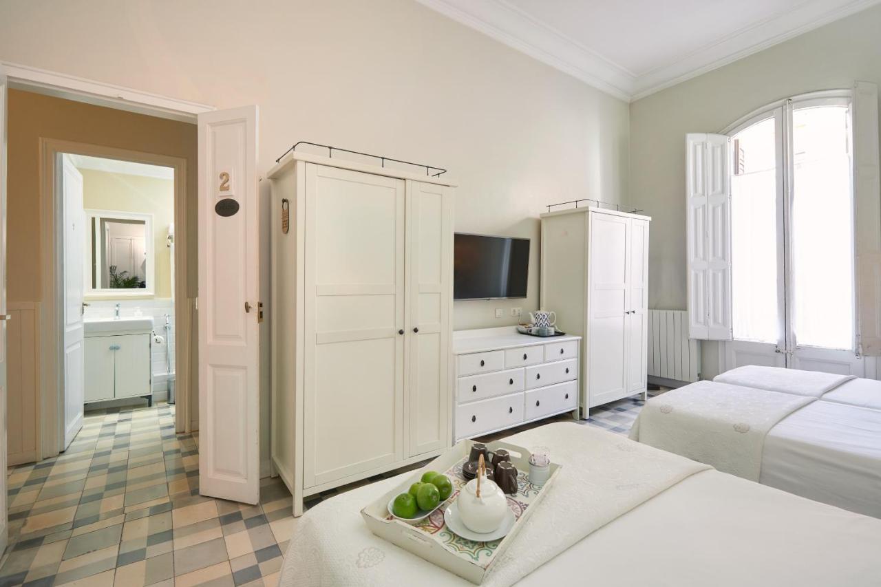 برشلونة Hostal Poblenou المظهر الخارجي الصورة