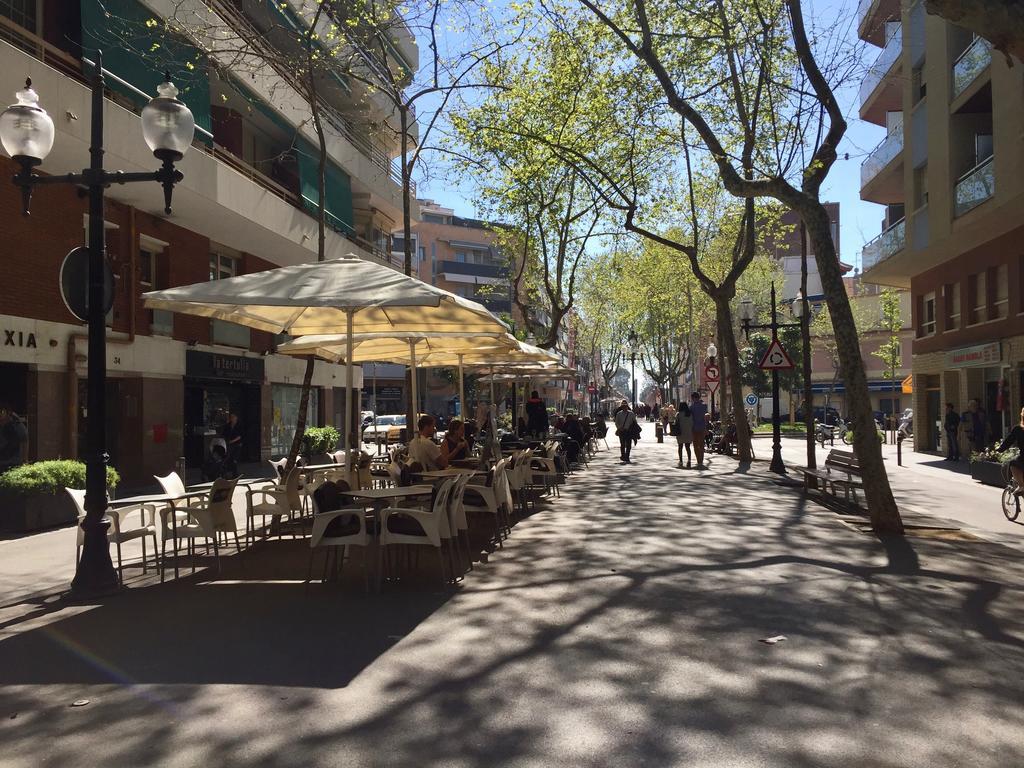 برشلونة Hostal Poblenou المظهر الخارجي الصورة
