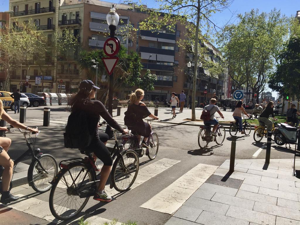 برشلونة Hostal Poblenou المظهر الخارجي الصورة