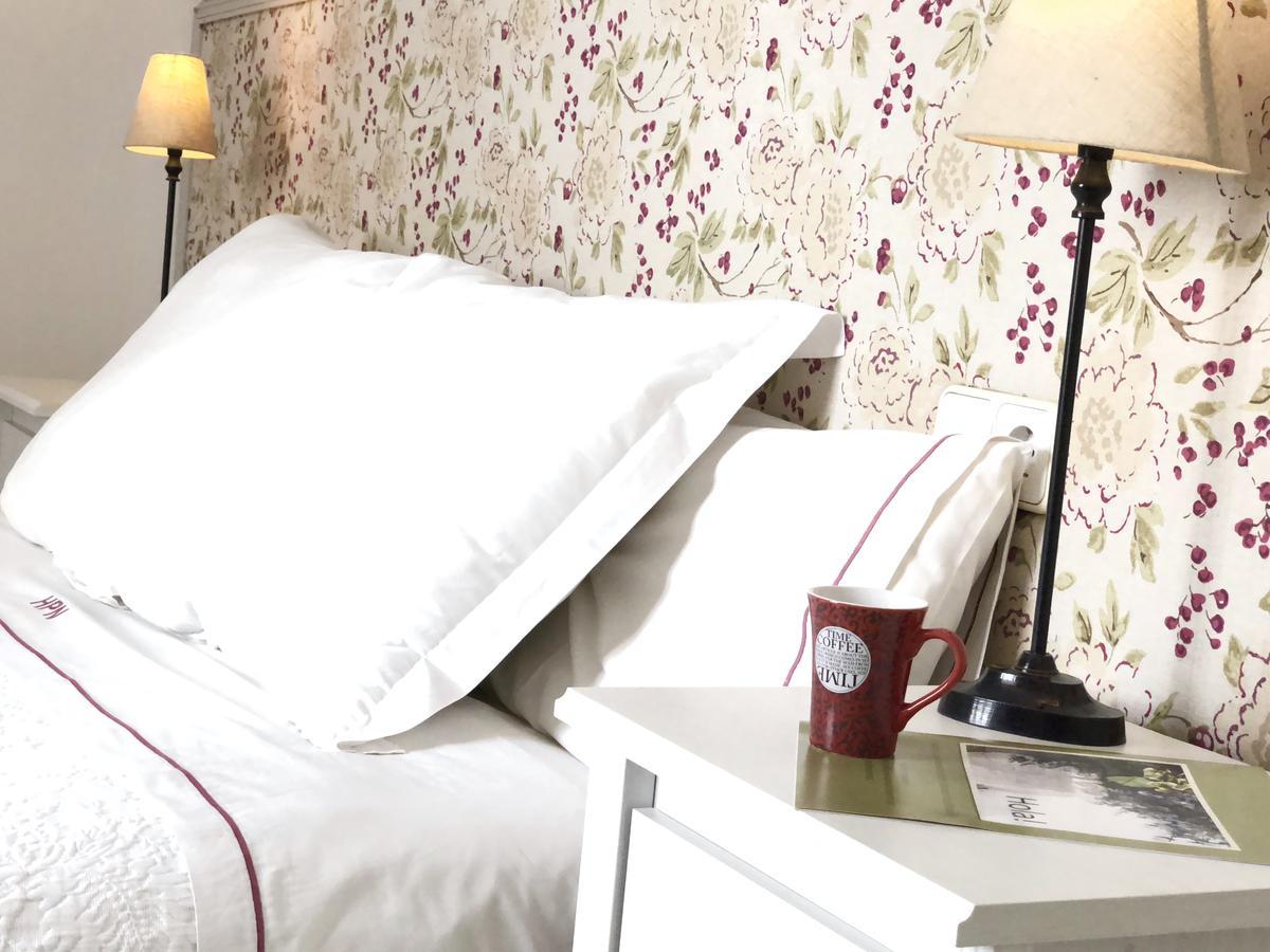 برشلونة Hostal Poblenou المظهر الخارجي الصورة